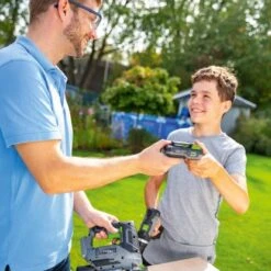 LUX 1 PowerSystem Starter-Set Mit 20 V 2 Ah Li-Ion Akku Und Schnellladegerät 16 LUX 1 PowerSystem Starter-Set Mit 20 V 2 Ah Li-Ion Akku Und Schnellladegerät -Garten Verkauf 4007871960514 A 04 1